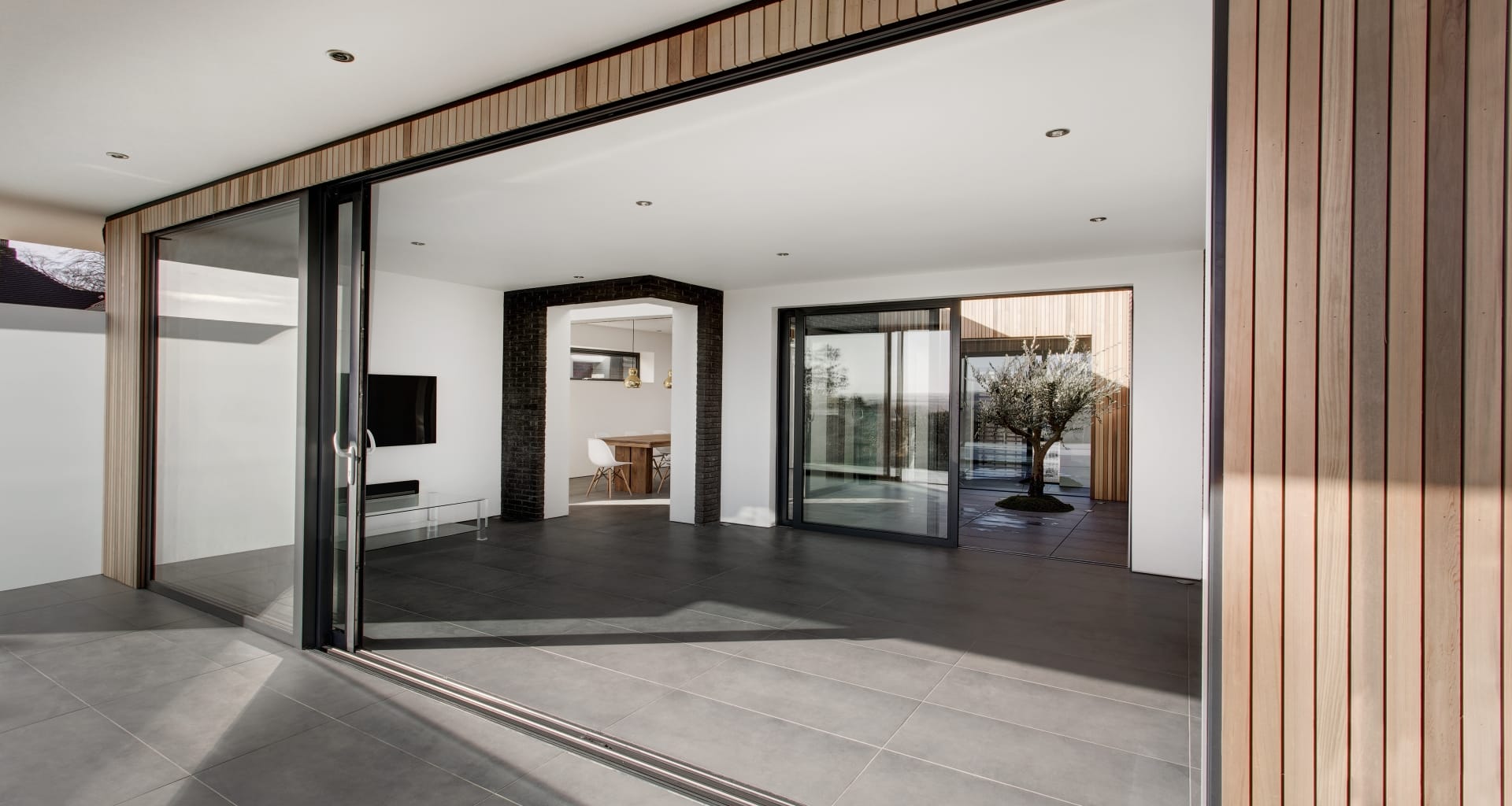 ALUK S67 Sliding Door